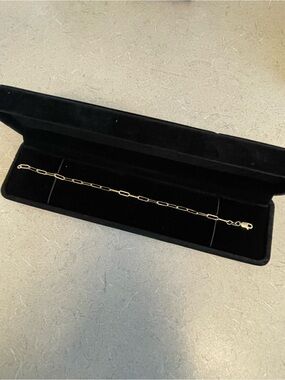 10K Solid Gold Paperclip Chain Bracelet - Women